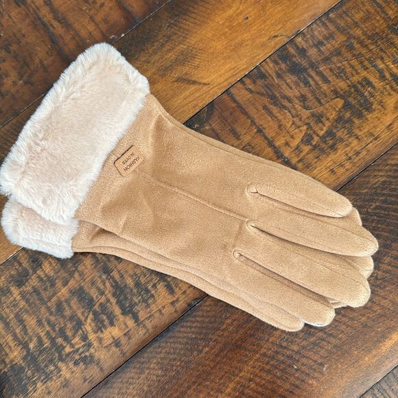 Set of 5 Plush Touchscreen Winter Gloves - Warm Faux Suede & Faux Fur Bundle - Picture 3 of 11